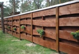 Деревянные столбы для забора Деревянные столбы для забора