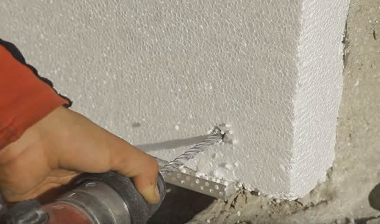 styrofoam-insulation-foam-on-wall_4